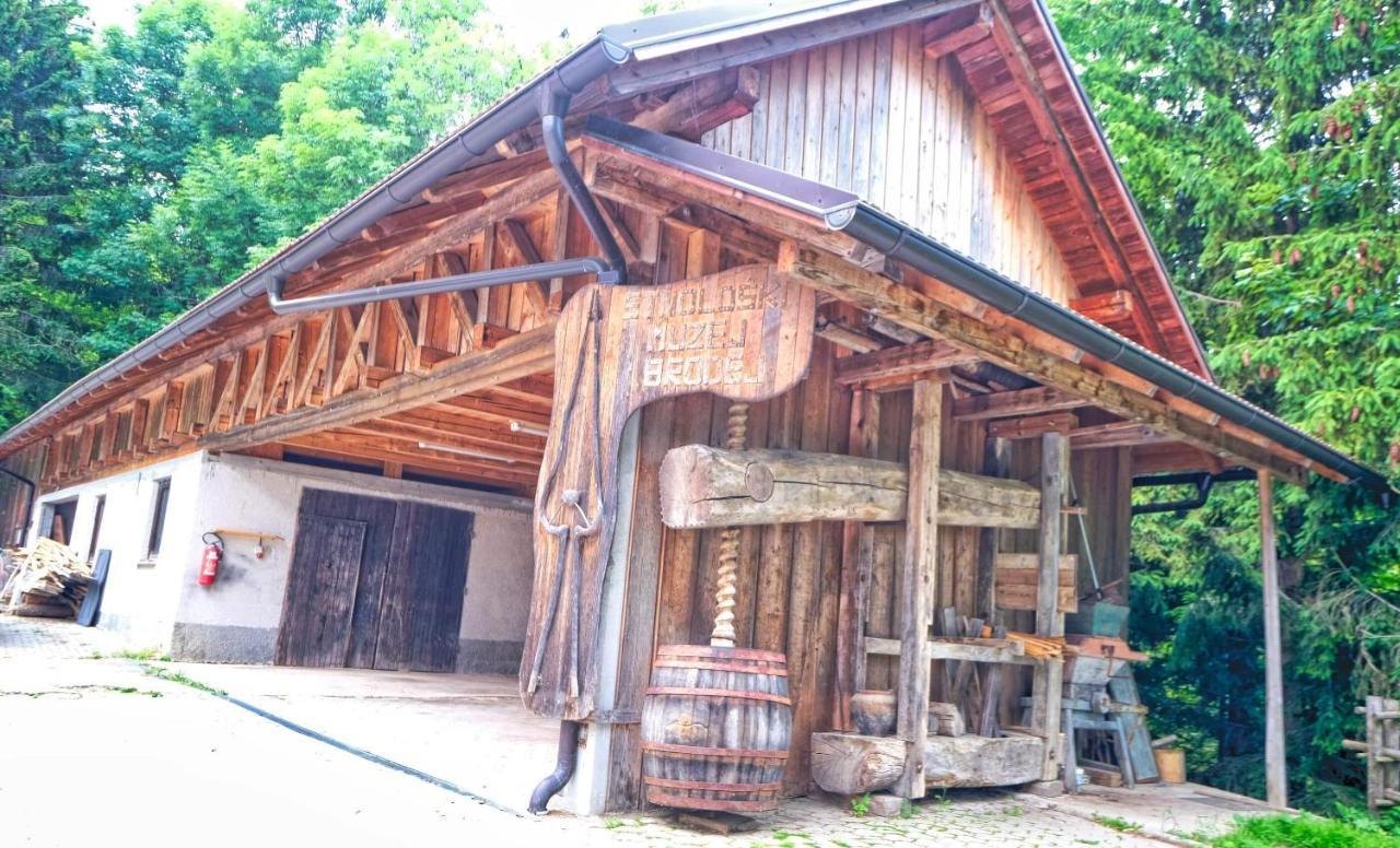Hotel Glamping Brodej Vitanje Zewnętrze zdjęcie